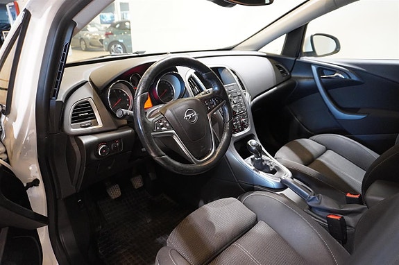 Opel Astra 2 of 12