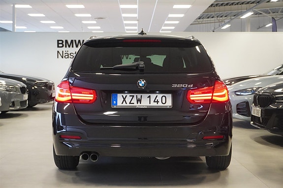BMW 320d 3 of 17