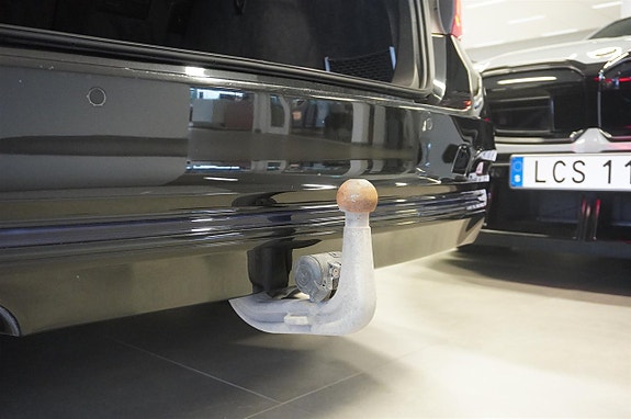 BMW 320d 4 of 17