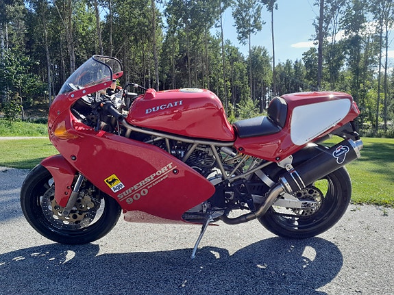 Ducati 900ss 2 of 8