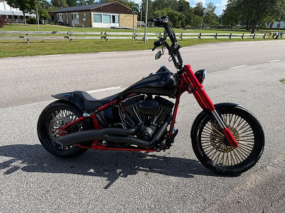 Harley-Davidson Night Train 2 of 9