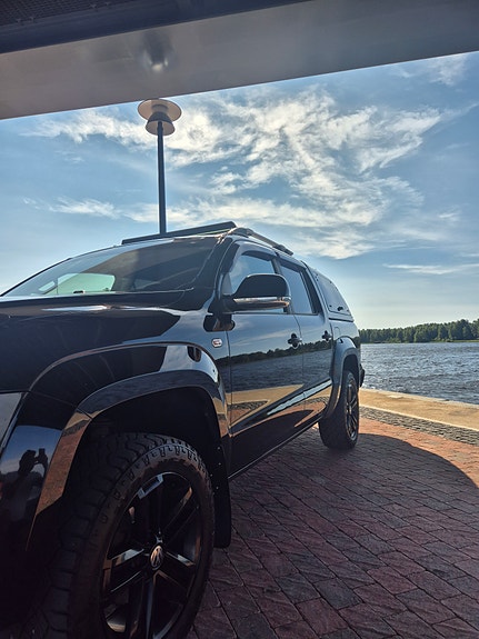 Volkswagen Amarok 2 of 5