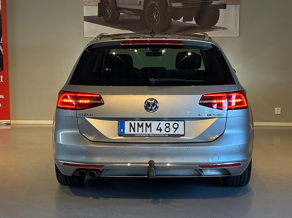 Volkswagen Passat 23 of 24