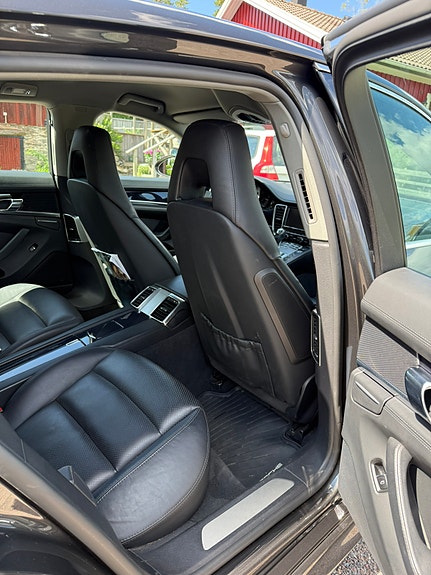 Porsche Panamera S 5 of 5