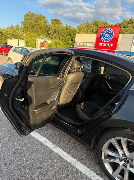 Mazda 6 3 of 5