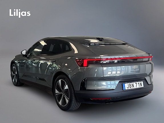 Polestar 4 3 of 5