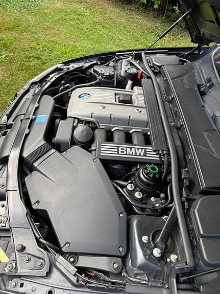BMW 330Xi 15 of 15