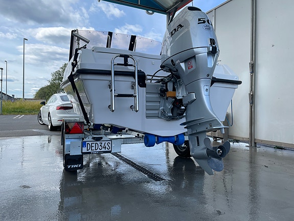 Terhi 480TC i nyskick. Honda BF50, Tiki 80-trailer, Garmin 72, Kapell m.m. 4 of 5