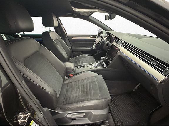 Volkswagen Passat 8 of 29