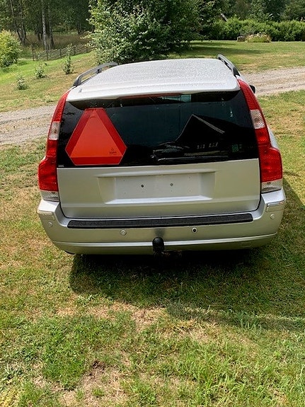 Volvo V70 7 of 10