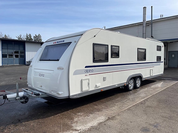 Adria Alpina 743 UK 2 of 11