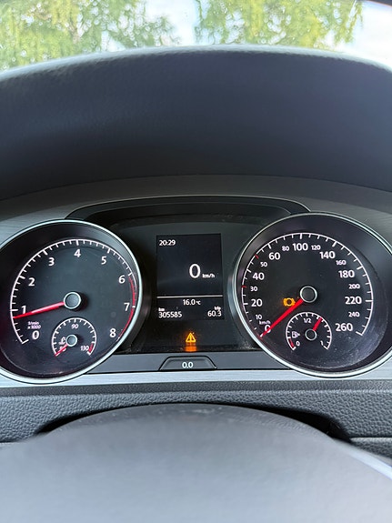 Volkswagen Golf VII 4 of 5