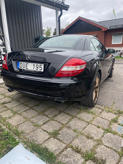 Mercedes-Benz SLK200 5 of 5