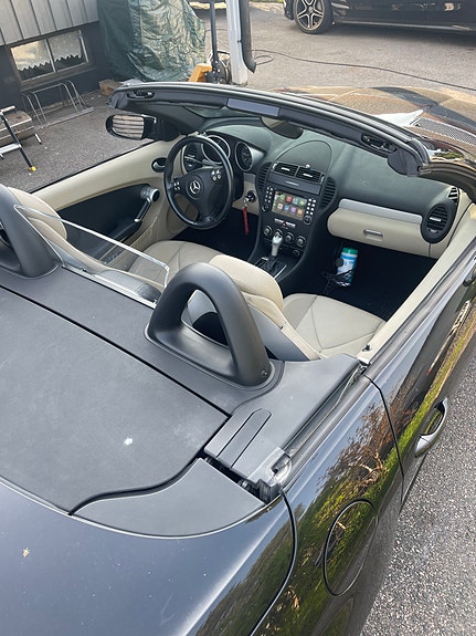 Mercedes-Benz SLK200 2 of 5