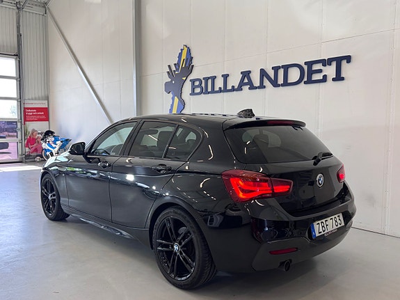 BMW 118i 5 of 5