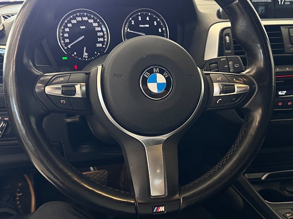 BMW 118i 23 of 26