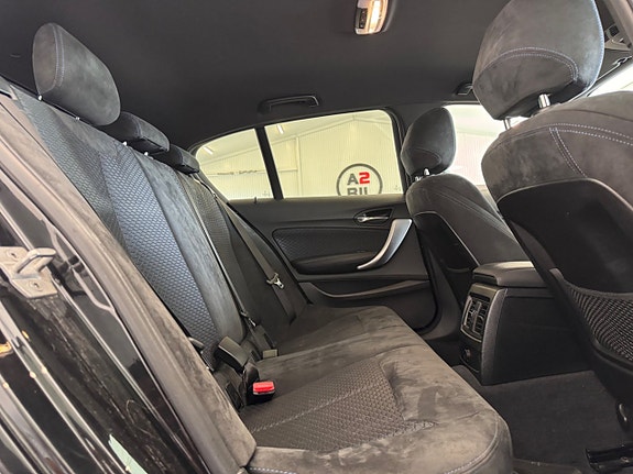 BMW 118i 17 of 26
