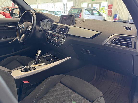 BMW 118i 11 of 26