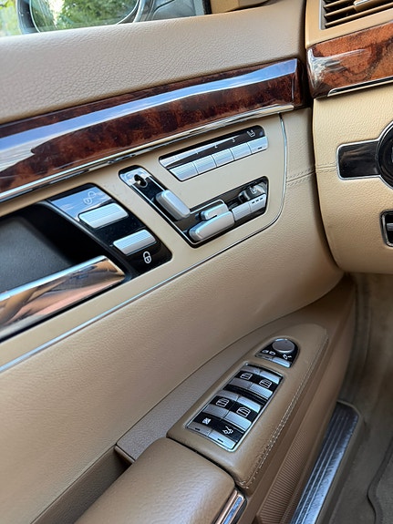Mercedes-Benz S500 11 of 12