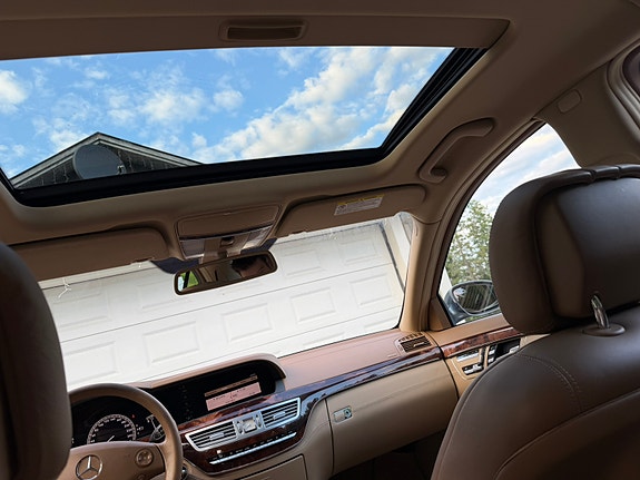Mercedes-Benz S500 7 of 12