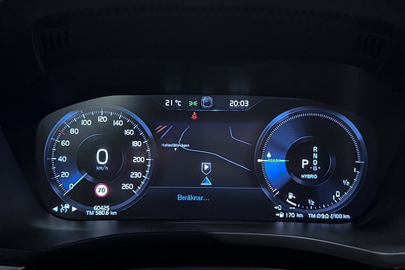 Volvo XC60 13 of 20