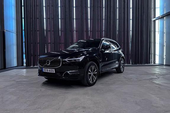 Volvo XC60 2 of 5