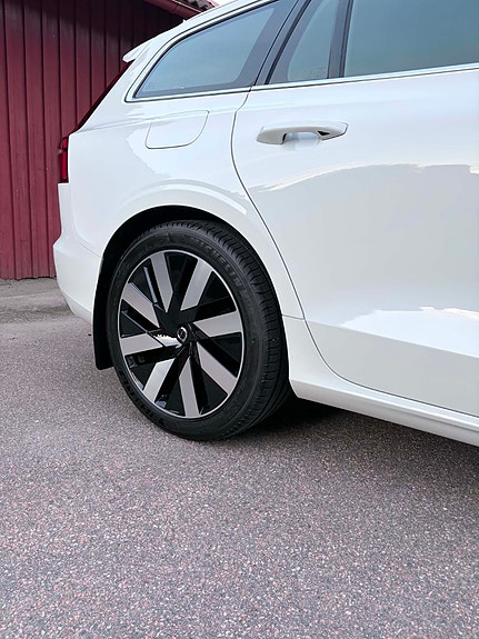 Volvo V60 5 of 5