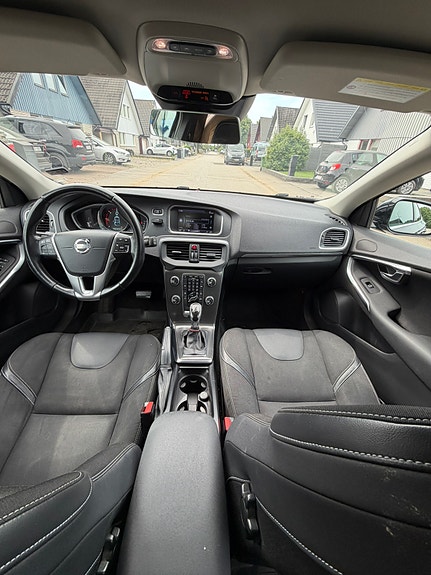 Volvo V40 5 of 5