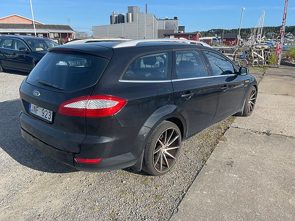 Ford Mondeo 4 of 5