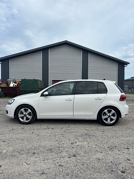 Volkswagen Golf VI 5 of 5