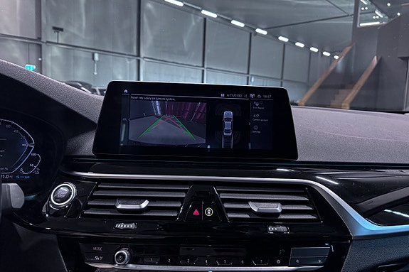 BMW 530e 17 of 23