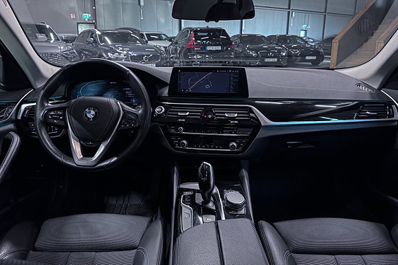 BMW 530e 13 of 23