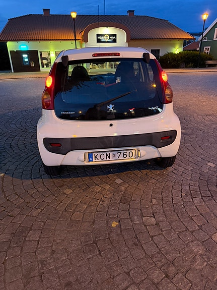 Peugeot 107 3 of 5