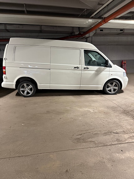 Volkswagen Transporter 4 of 5