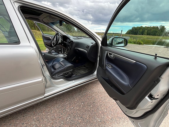 Volvo S60 18 of 26