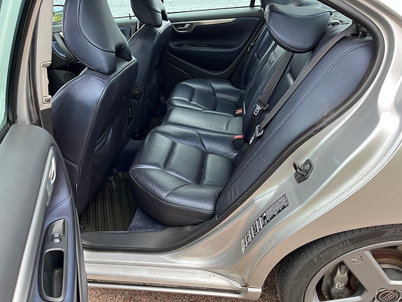Volvo S60 6 of 10