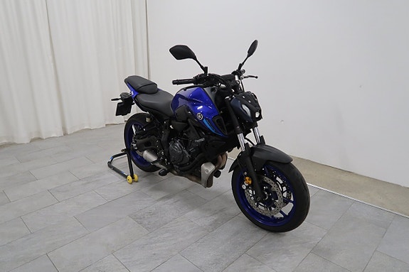 Yamaha MT-07 2 of 18