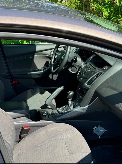 Ford Focus 4 of 5