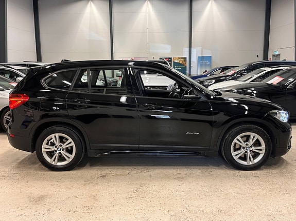 BMW X1 2 of 5