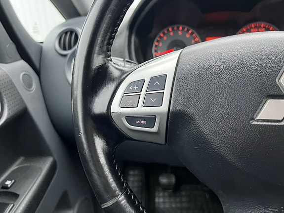 Mitsubishi Colt 11 of 13