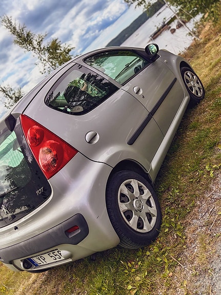 Peugeot 107 4 of 5