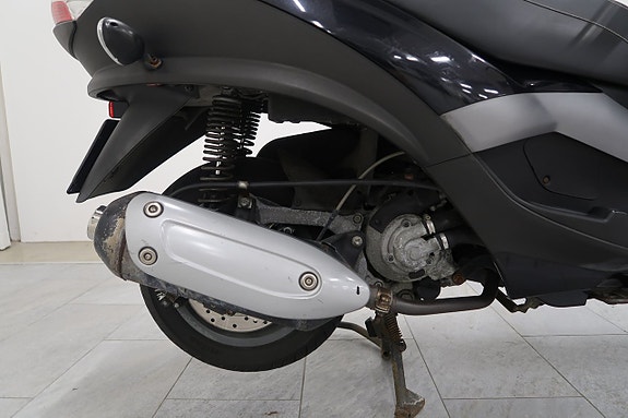 Piaggio MP3 25 of 26