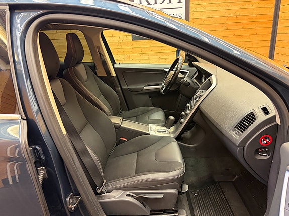 Volvo XC60 19 of 20