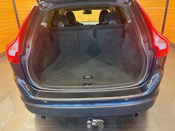 Volvo XC60 9 of 20