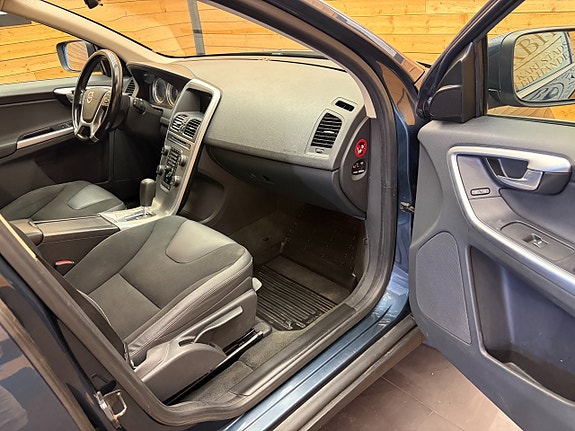 Volvo XC60 18 of 20