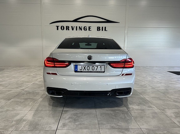 BMW 730 4 of 5