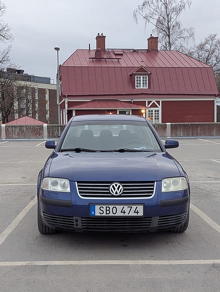 Volkswagen Passat 4 of 5