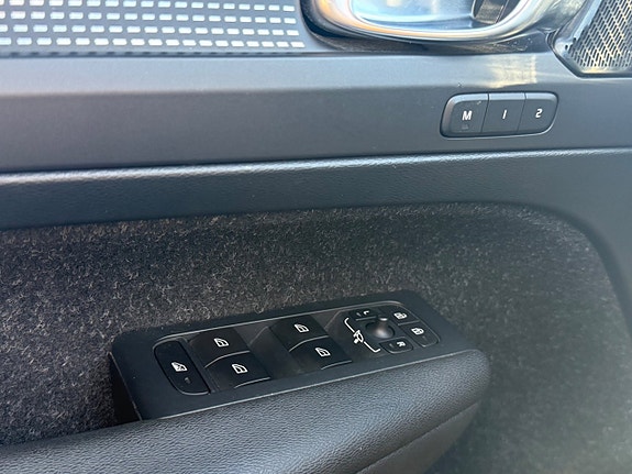Volvo XC40 18 of 21