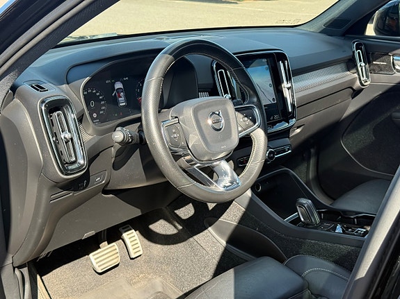 Volvo XC40 9 of 21