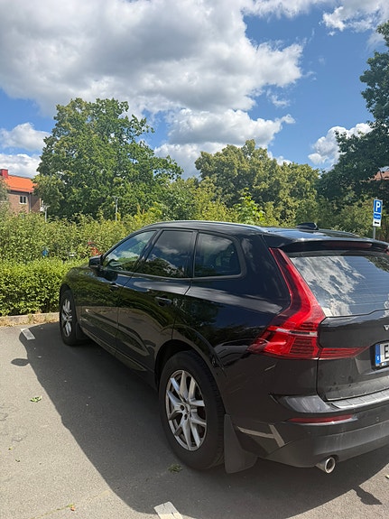 Volvo XC60 14 of 17
